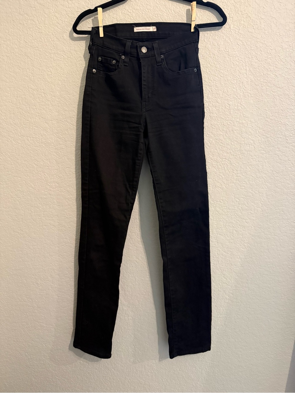Levi’s 724 Classic High-Rise Black Women's Jeans
